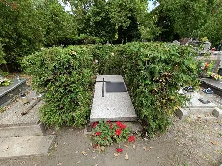 Pielęgnacja zieleni cmentarz Wrocław